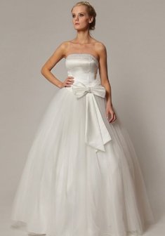 Свадебное платье F52850. С пышной юбкой, длинное без шлейфа.