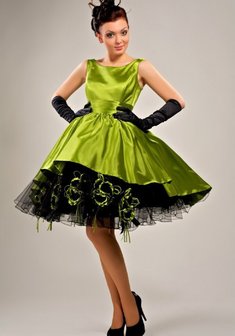 Вечернее платье Б52974. С пышной юбкой, короткое без шлейфа.